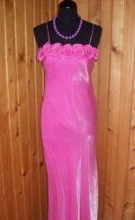 Lacné spoločenské šaty