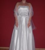 Biele svadobne šaty č. 40+topánky č. 38+štóla+kvet do vlasov