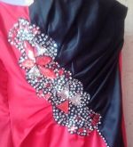 Predám puzrové spoločenské šaty