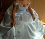 Saténové svadobné šaty